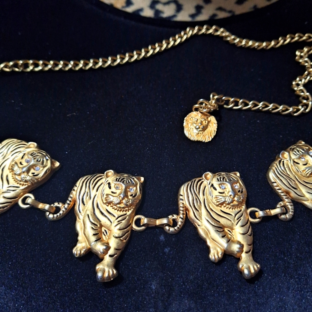 Gold Tiger Figurine Chain Belt
